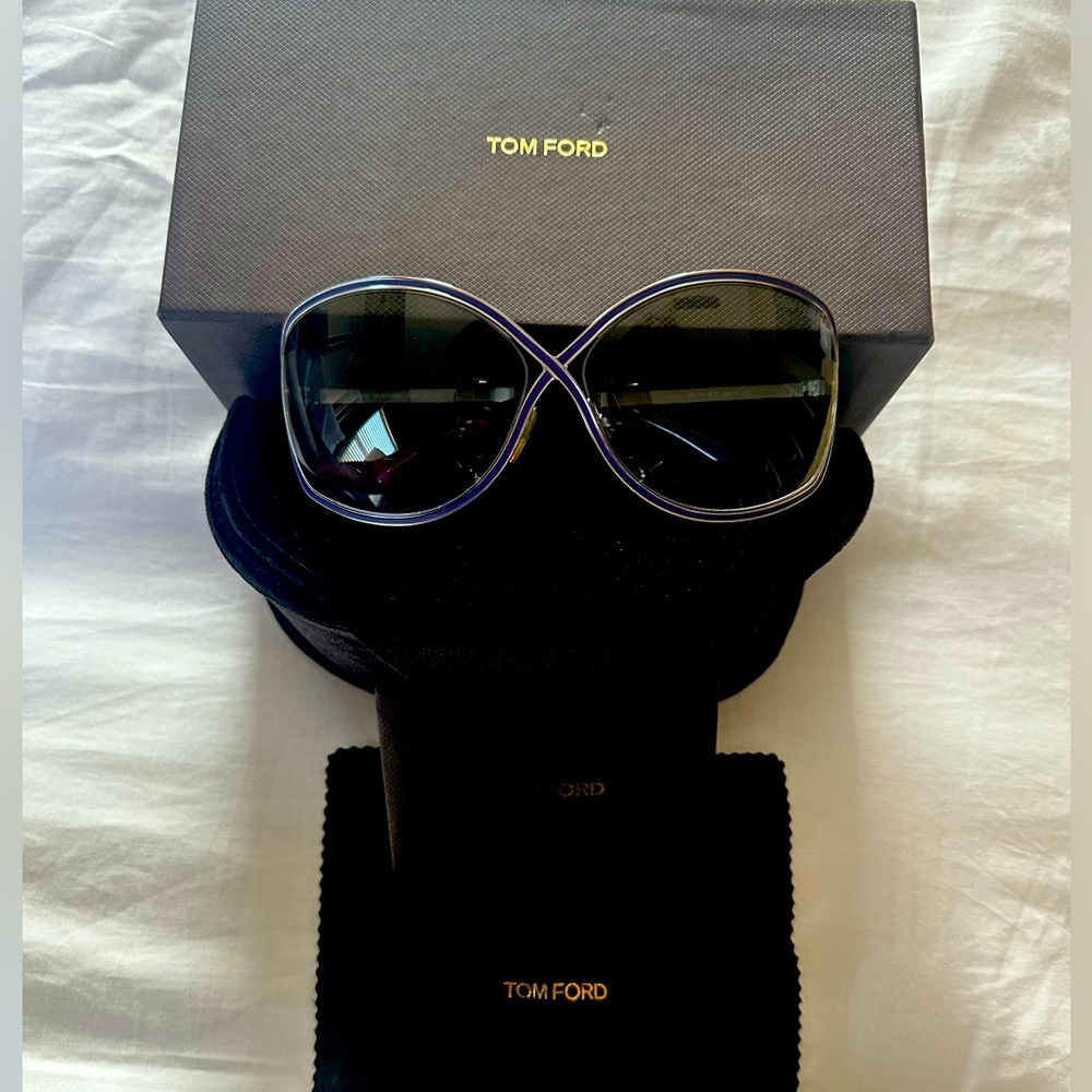 💯Percent authentic Tom Ford sunglasses 🕶️